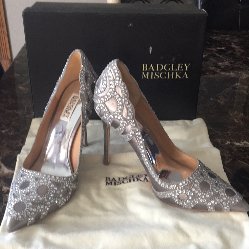 Badgley Mischka Pumps